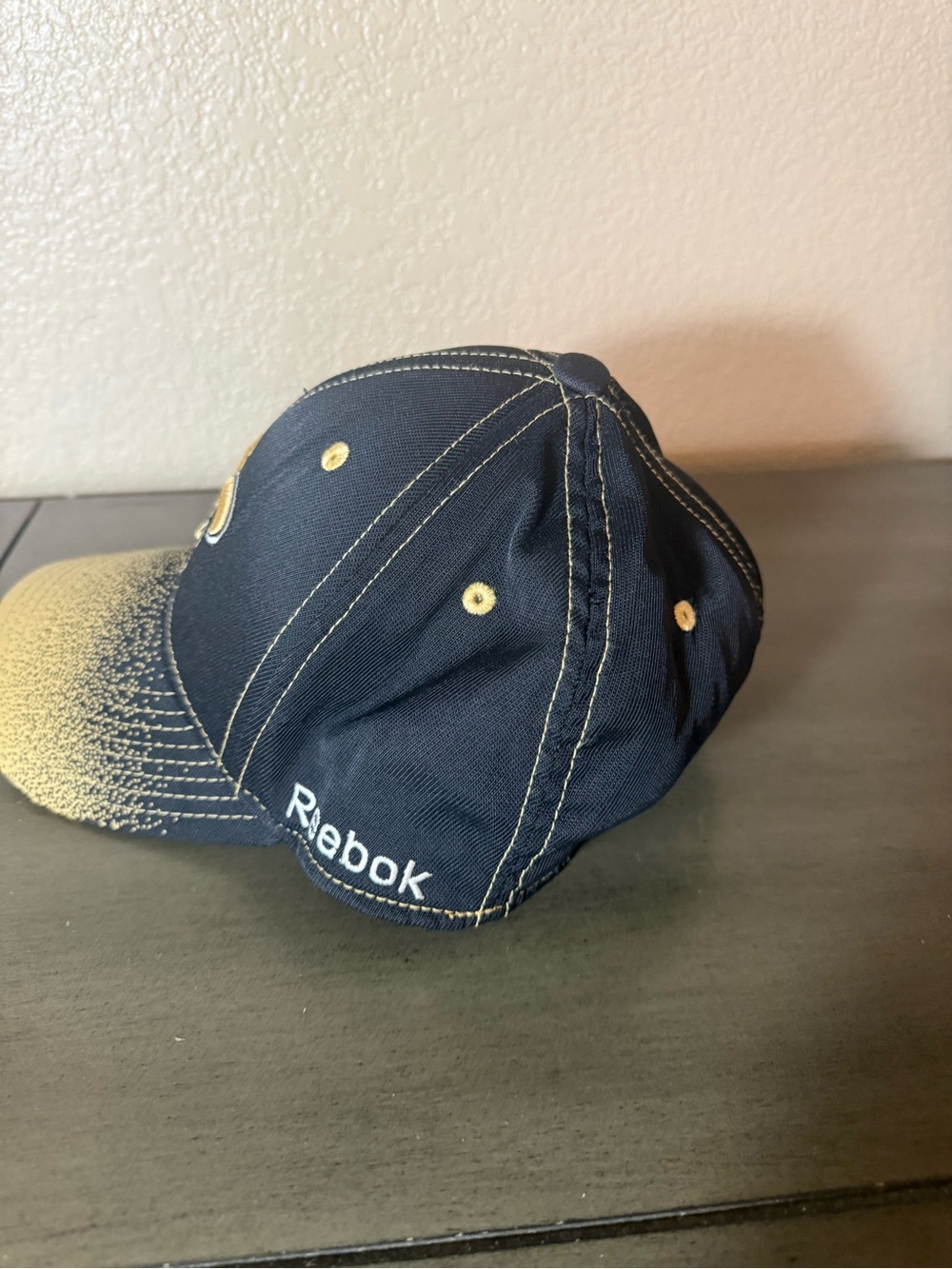 Reebok NFL On Field New Orleans Saints Flex Fit Hat S/M - Picture 2 of 4